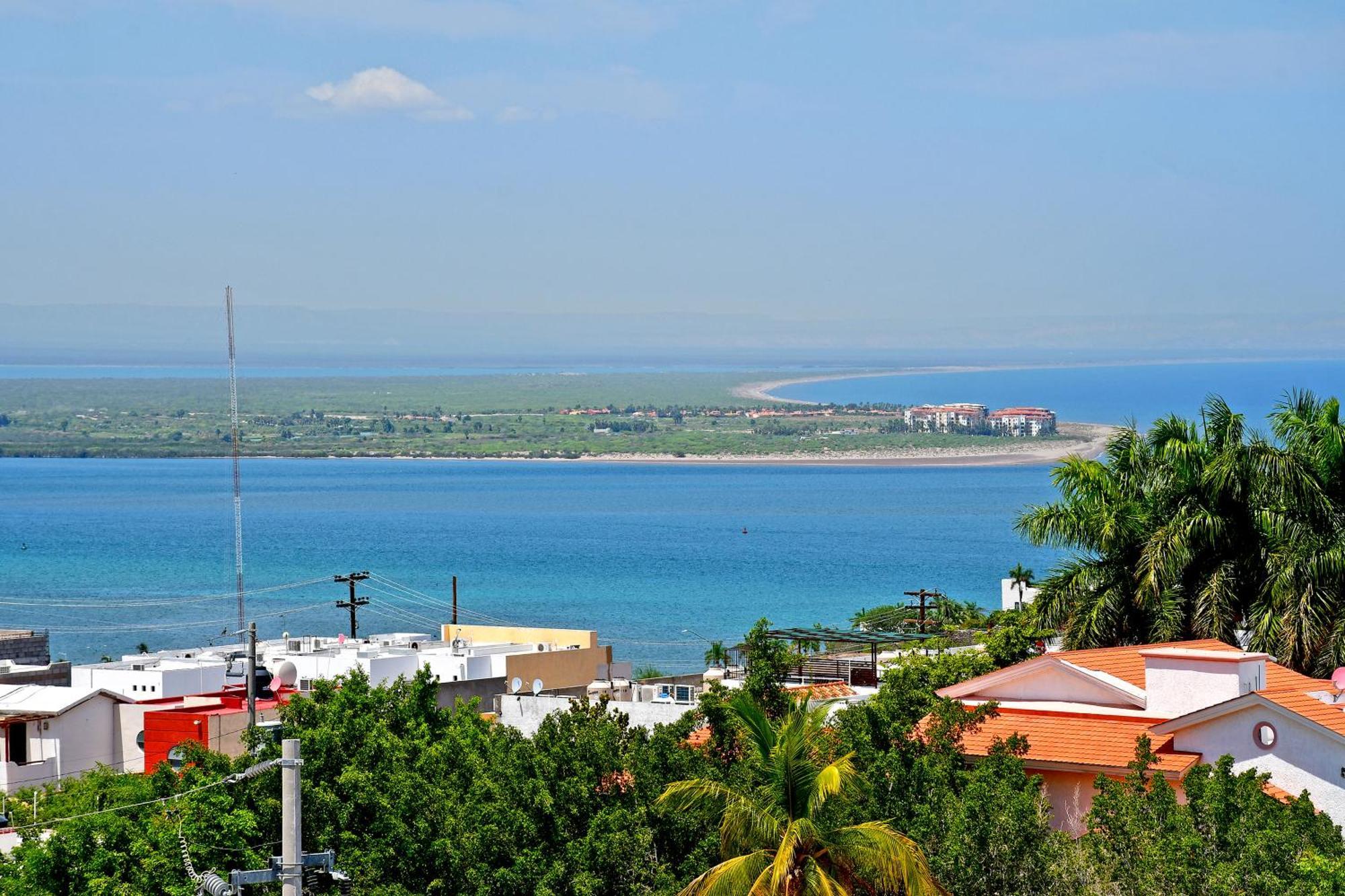 Oceanview Living Space & Balcony With Fiberoptic Wifi! La Paz Luaran gambar