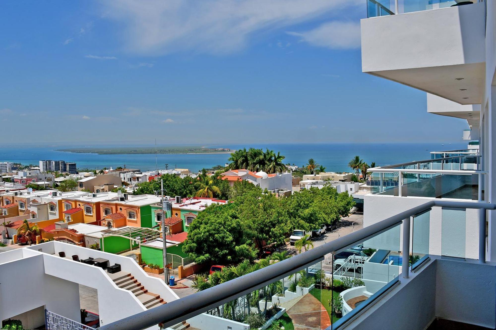 Oceanview Living Space & Balcony With Fiberoptic Wifi! La Paz Luaran gambar