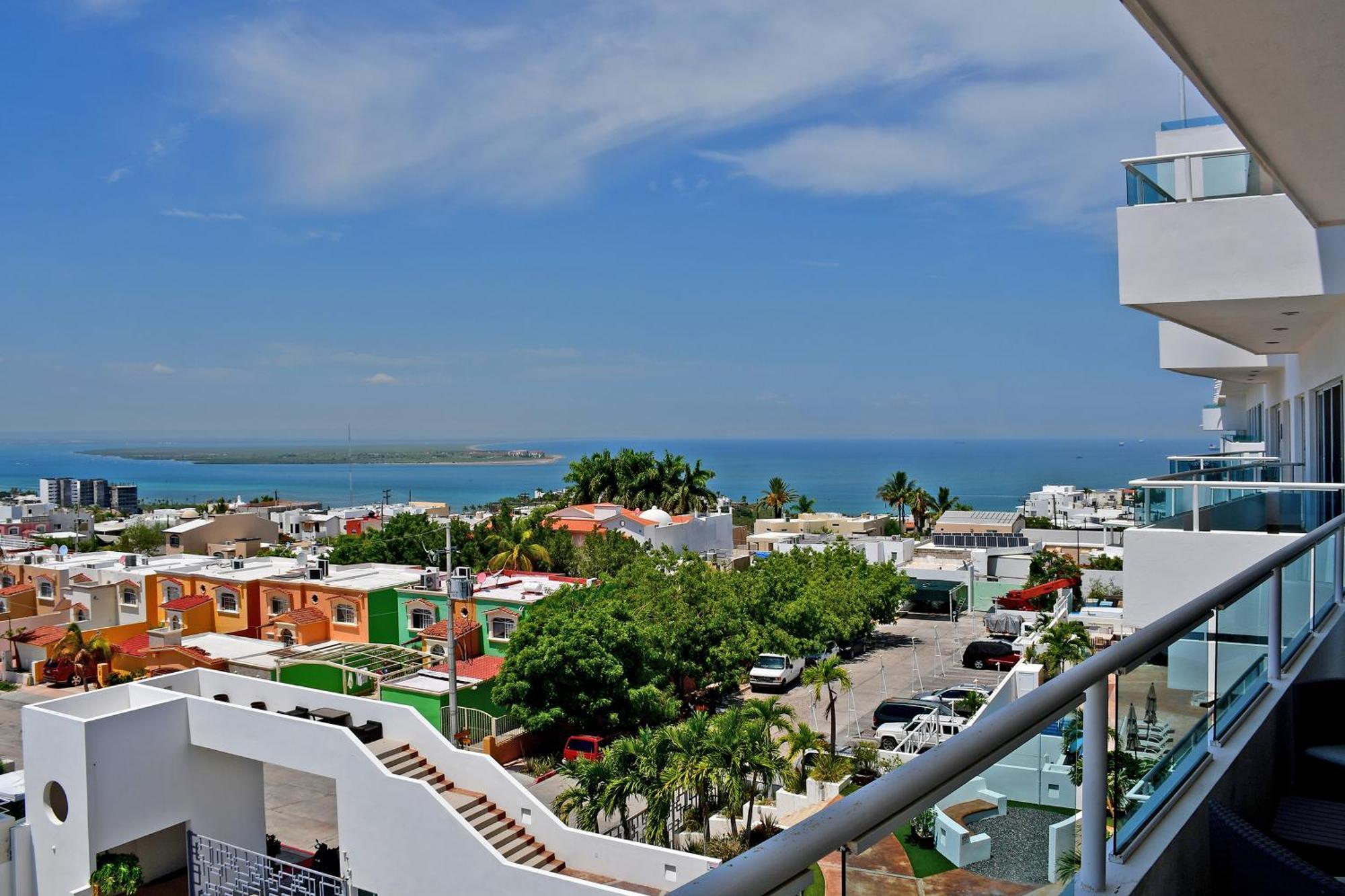 Oceanview Living Space & Balcony With Fiberoptic Wifi! La Paz Luaran gambar