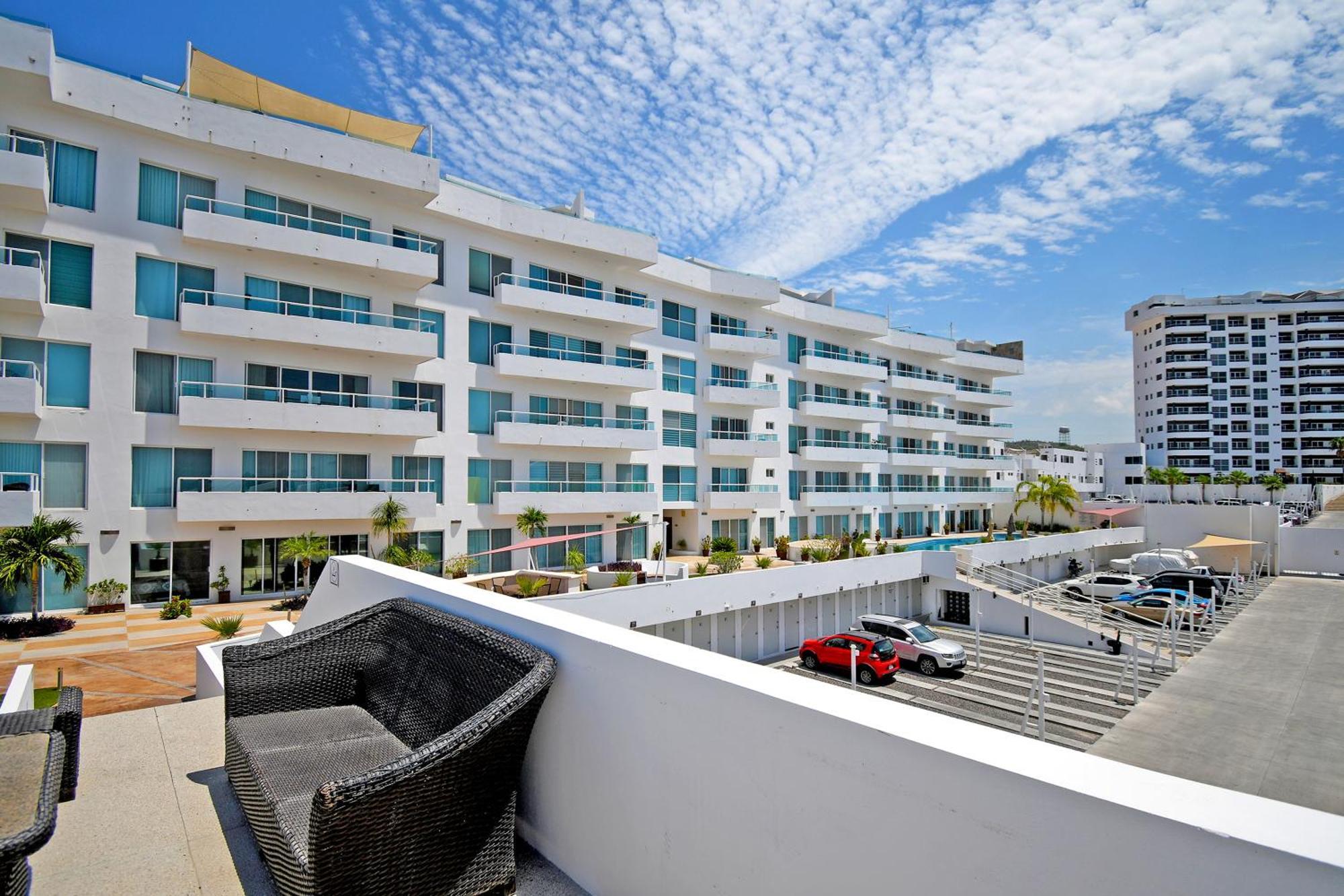 Oceanview Living Space & Balcony With Fiberoptic Wifi! La Paz Luaran gambar